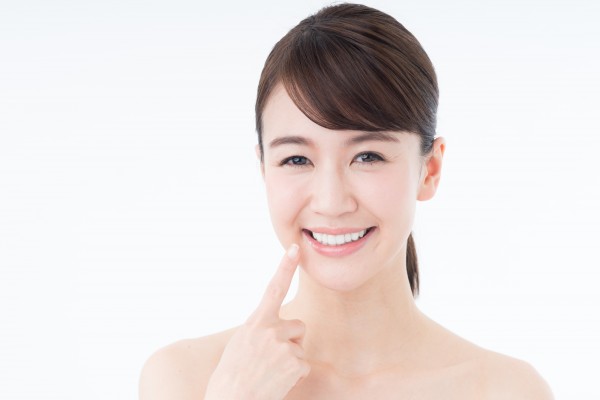 デンタルフロスの7つの効果!歯周病や虫歯予防だけじゃない