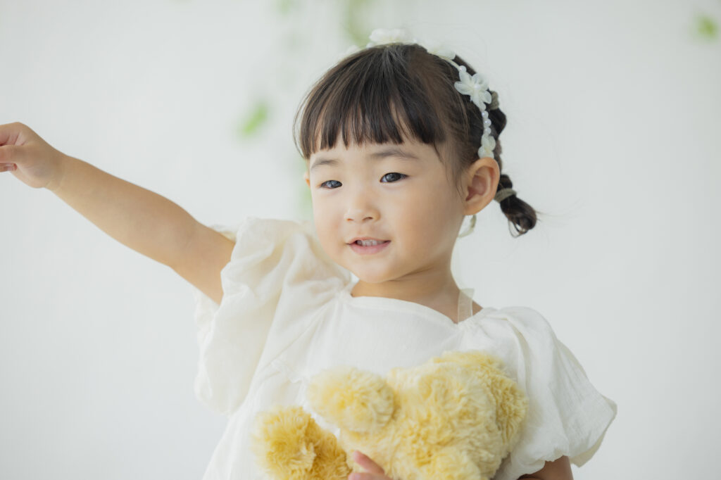 子どもにフロスは必要？いつから始める？メリット・やり方・選び方をわかりやすく解説