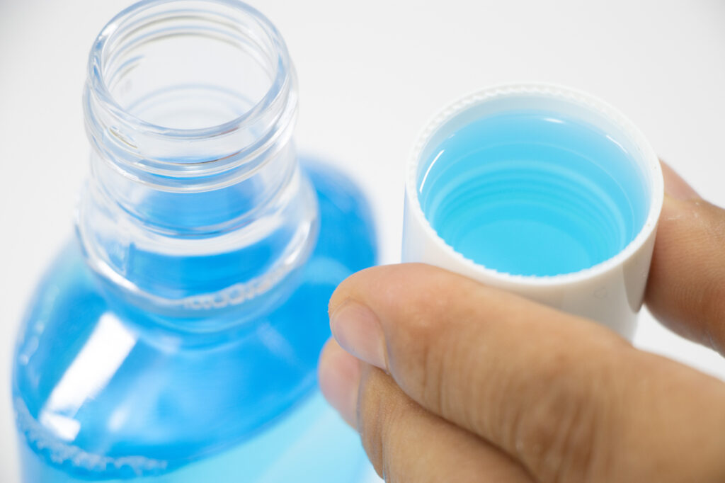 歯磨き後のすすぎはいらない?デンタルケアの新常識はフッ素を残す正しい方法