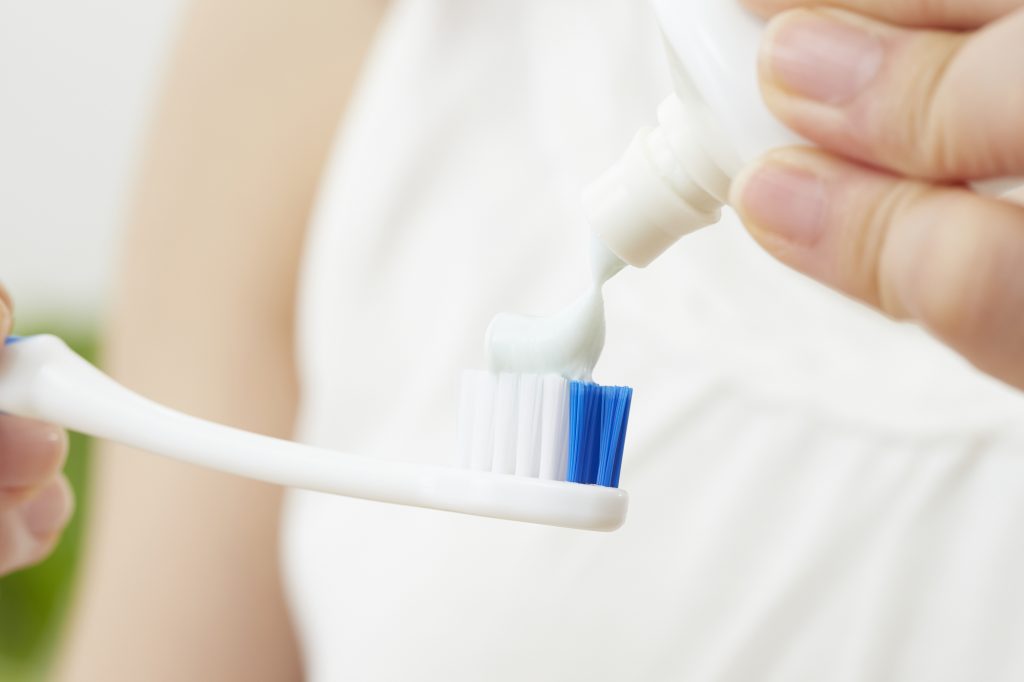 【デンタルケアのプロが解説】歯磨き粉を使い分けるメリットやおすすめの方法