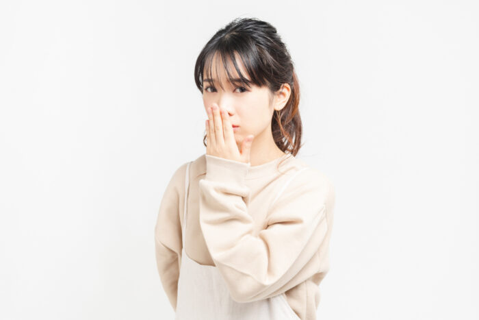 お口のねばつきは何が原因？オーラルケアの2つのアプローチを解説します