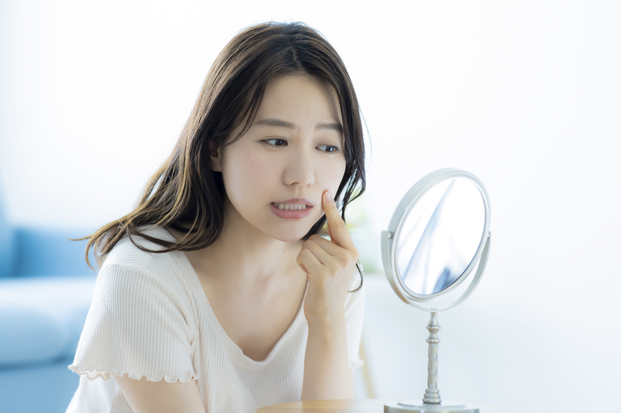 歯茎が下がらないようにする方法はある?下がる原因と対処法、おすすめケアグッズをご紹介