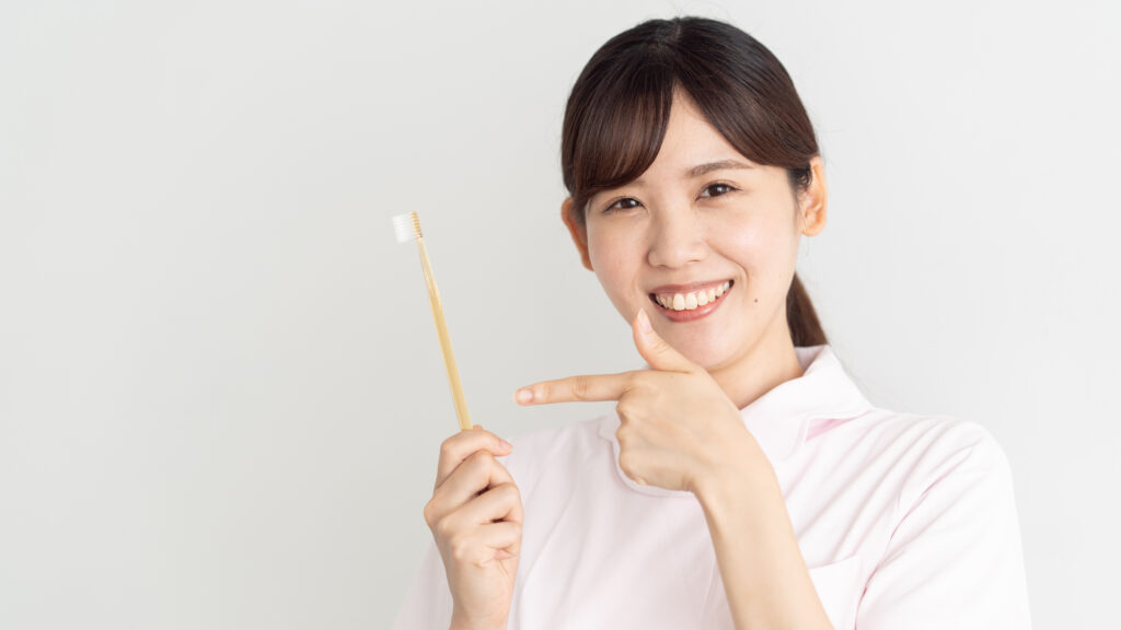 歯ブラシのかたさは好みで選ばない!正しい選び方と間違えると起こる影響も解説