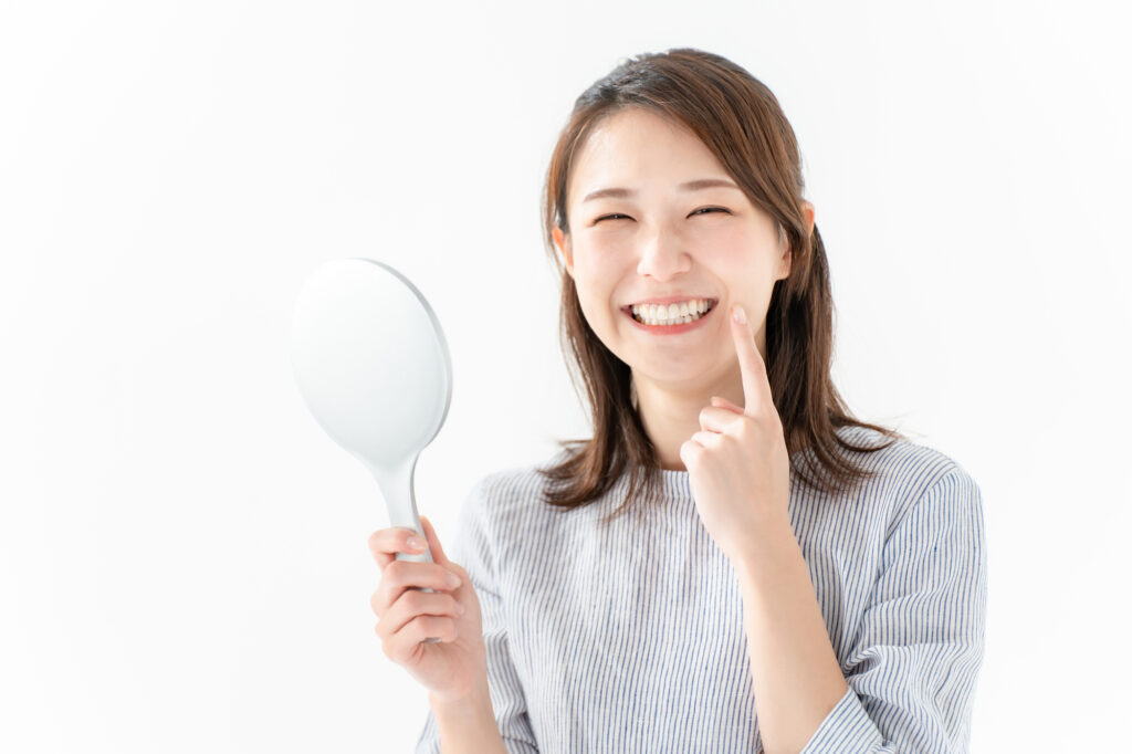 歯磨き後のすすぎはいらない?デンタルケアの新常識はフッ素を残す正しい方法